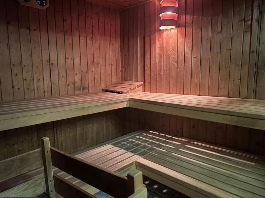 Villa Casa Blanca Mit Privatem Schwimmbad 26 Grad Und Sauna Duisburg Exteriér fotografie